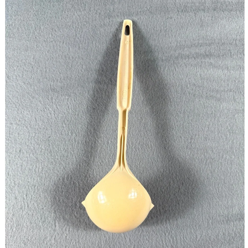 Vintage EKCO USA Nylon Soup Ladle Cream Kitchen Utensil 70s‎ Dishwasher Safe